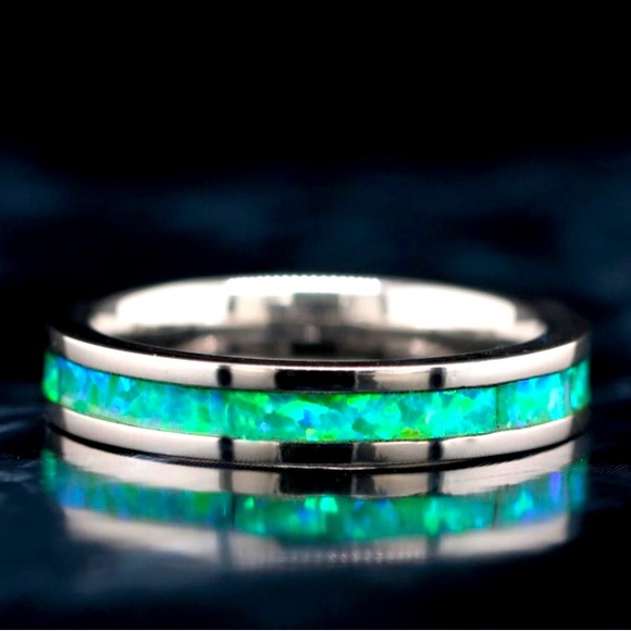 His and Her 3 piece Opal Wedding Ring Set Green Opal Rings - Picture 2 of 4